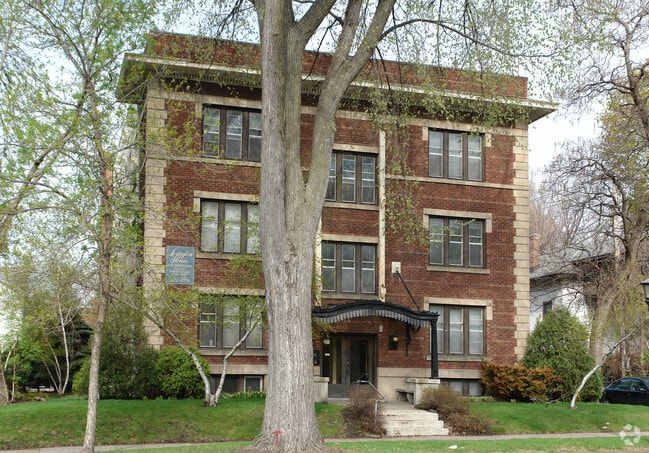Lexington House