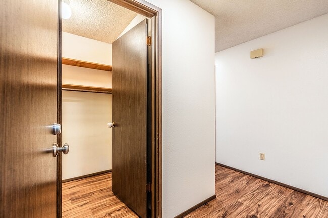 Photo - Jackson Manor