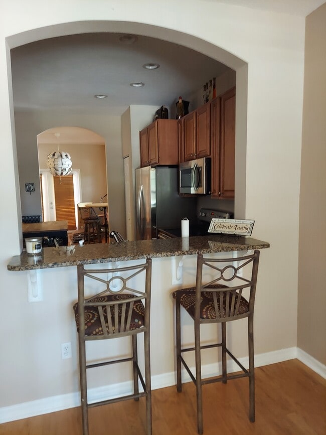 Photo - 605 3rd Ave S