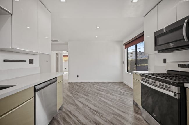 Photo - 955 Oxford Ave Unidad 9