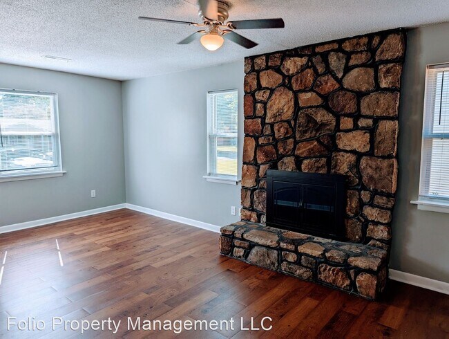 Photo - 3 br, 2 bath House - 14006 Glenview Drive