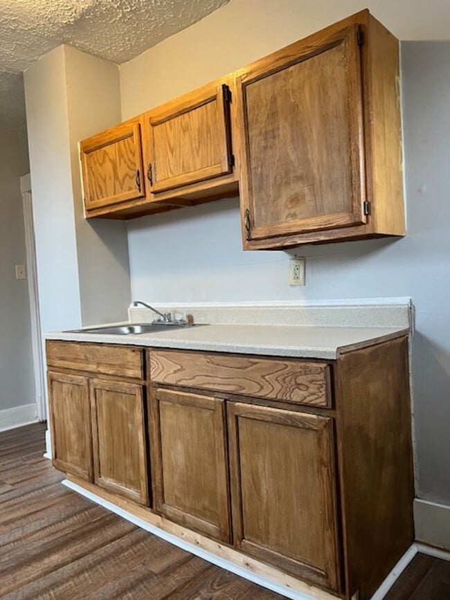 Photo - Three bedroom home for rent on deadend street - Canton SW