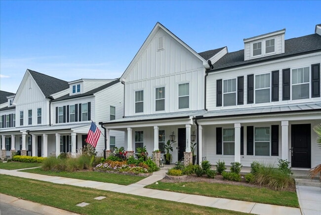 Photo - 1011 Swamp Harrier Ave