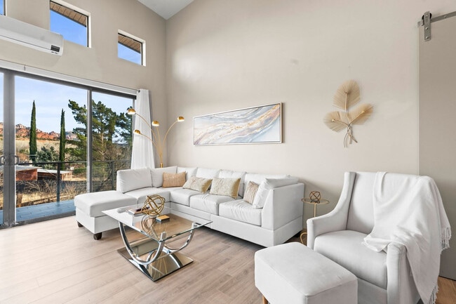 Building Photo - 60 Moondance Ln Unit SI ID1558631P