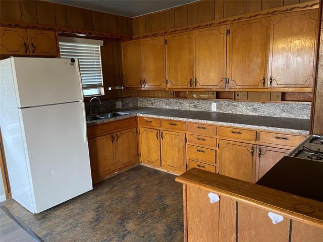 Photo - 106 E Nelson St