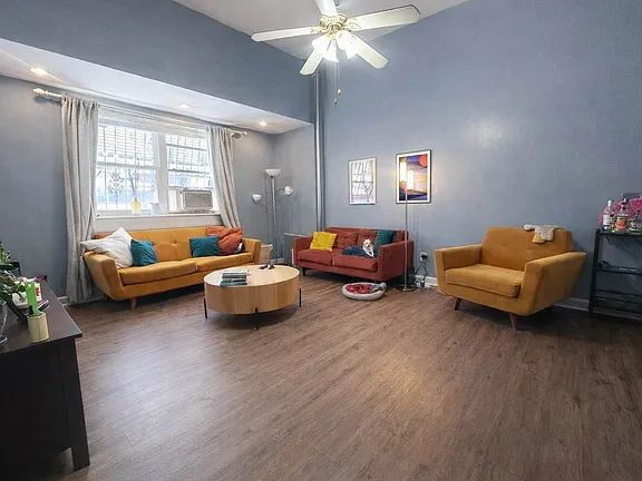 Photo - Gigantic 1-bedroom in Brooklyn