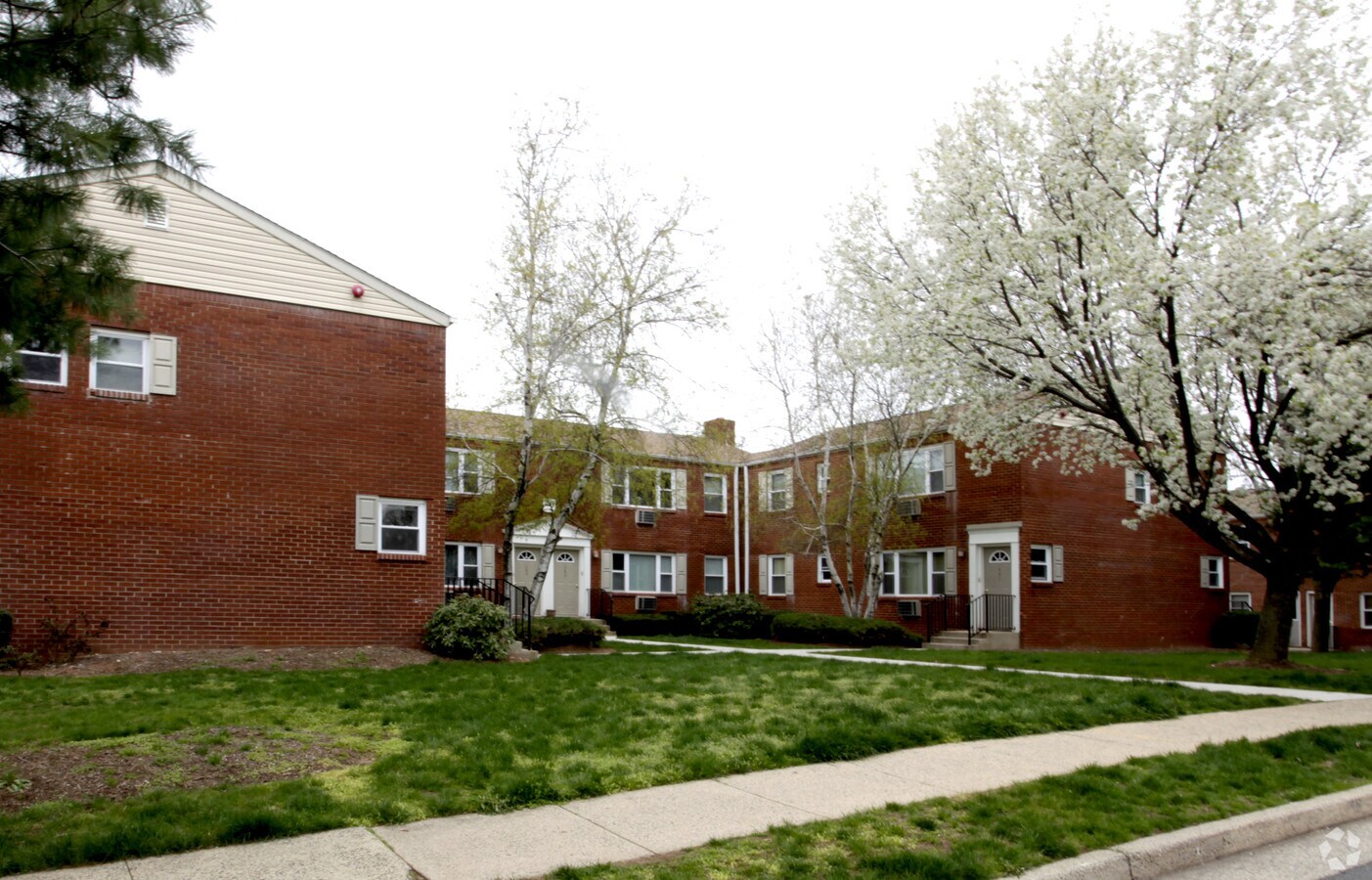 Photo - Riverview at Edison