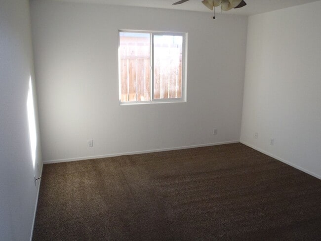 Photo - Spacious 3b 2 ba with a large backyard