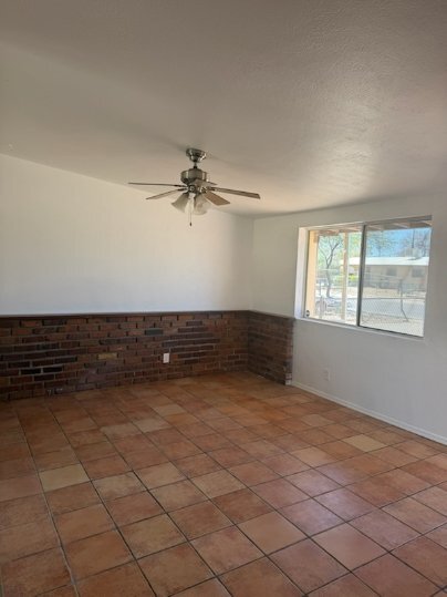 Photo - 1848 W Lester St