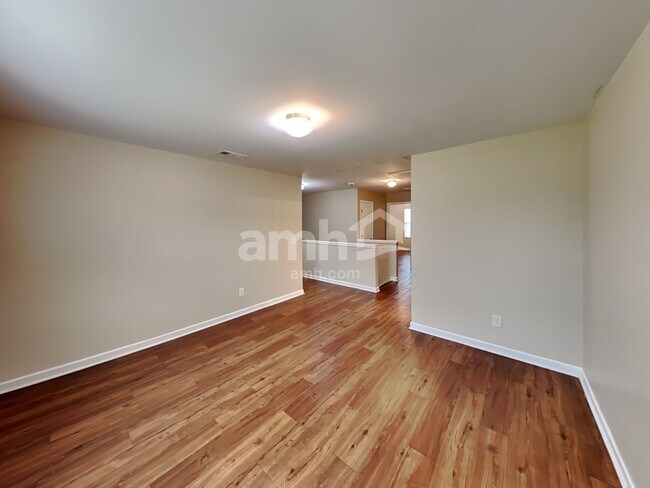 Photo - 1039 Fulman Rd