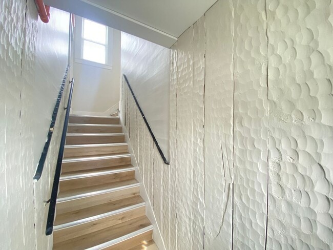 Photo - 125 N Main St Unit 5