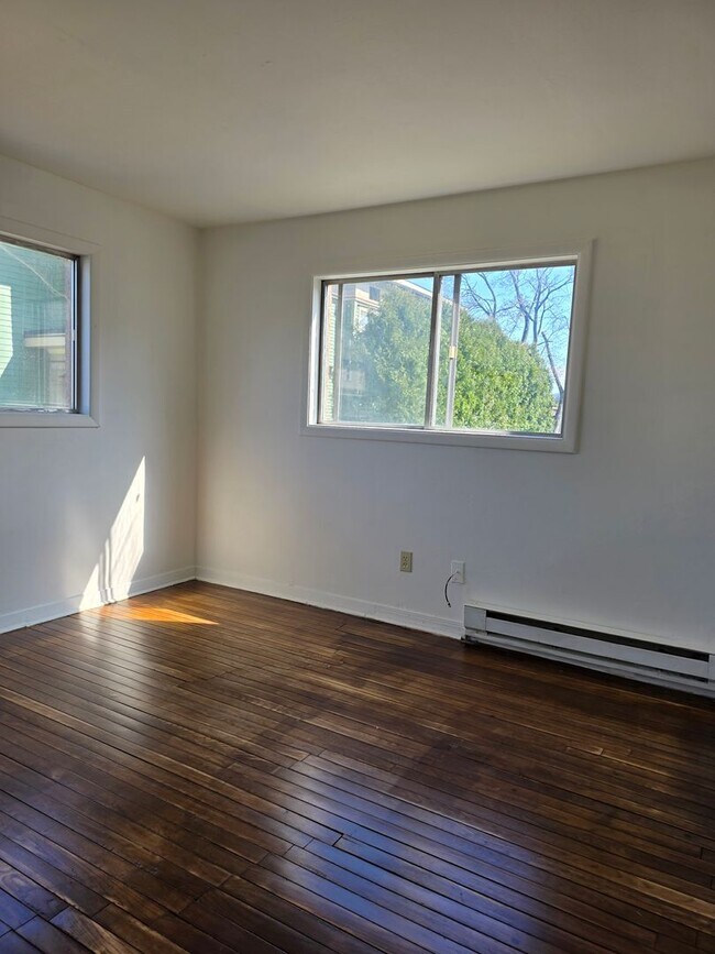 Photo - 2-bedroom upper Unidad CA511C