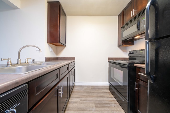 Photo - 311 Weston Cir