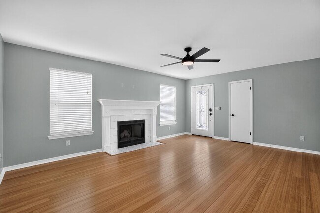 402 Sandy Ridge Cir