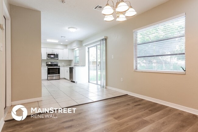 Photo - 282 Lorraine Ave