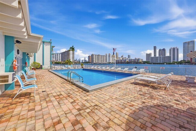 Building Photo - 3922 NE 166th St Unit S209