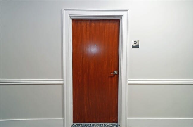 Photo - 184 N Main St