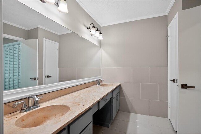 Photo - 105 Glen Acres Ct