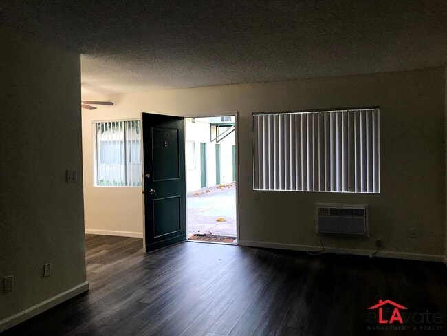 Photo - 10520 Balboa Blvd.