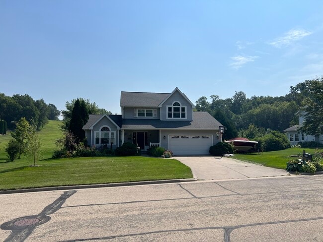 Building Photo - 2156 Hillebrand Dr Rental