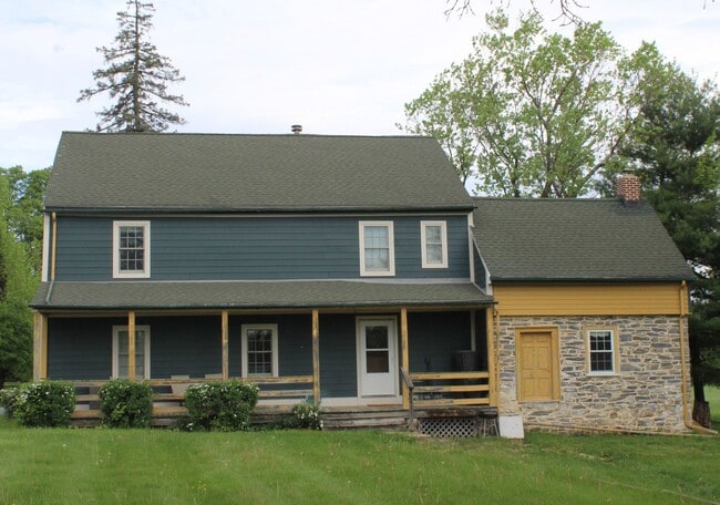 Single Family Home - Single Family Home