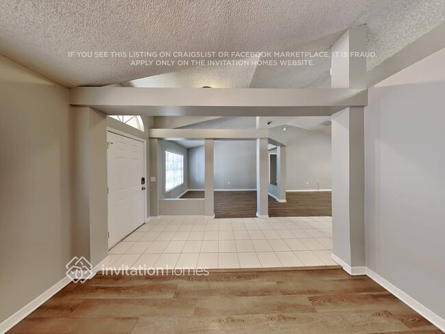 Photo - 1253 Harcross Ln