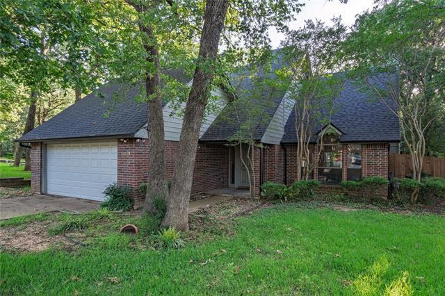 Building Photo - 1009 Winding Creek W Dr