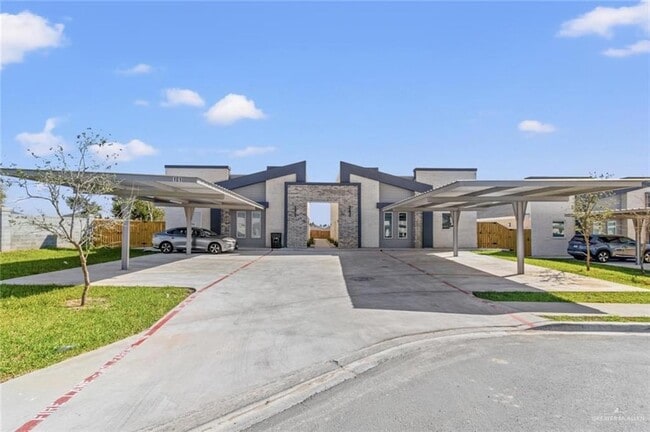 Building Photo - 101 San Jose Dr Unit 2