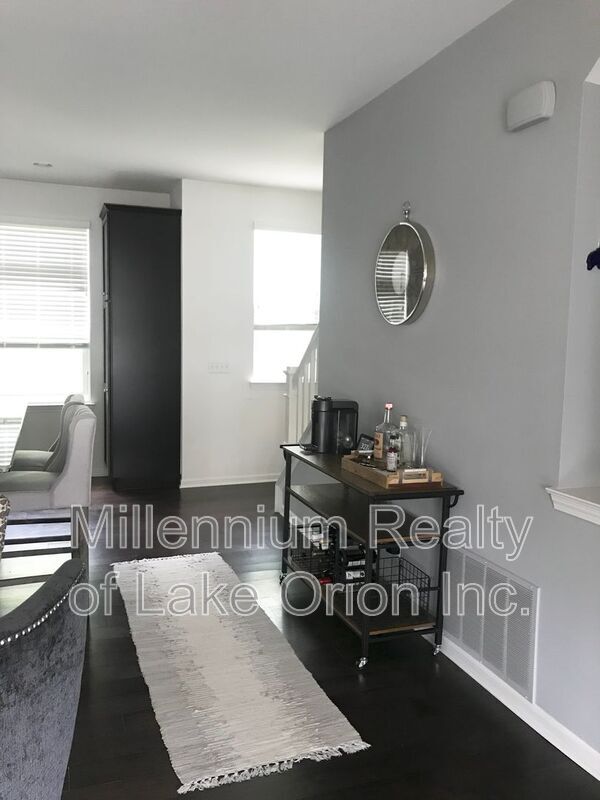 Photo - 1061 N Sherman Dr Unit B