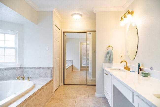 Photo - 18310 Spellbrook Dr
