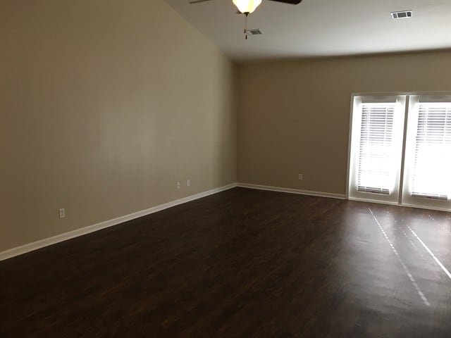 Photo - 103 Cumberland Way