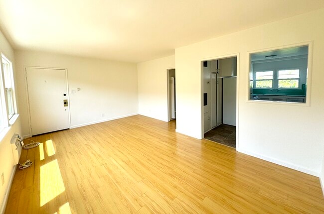 BRIGHT Living Room looking West - 2262 31st St