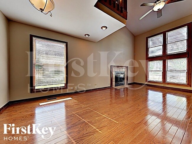 Photo - 2615 Moss Ln