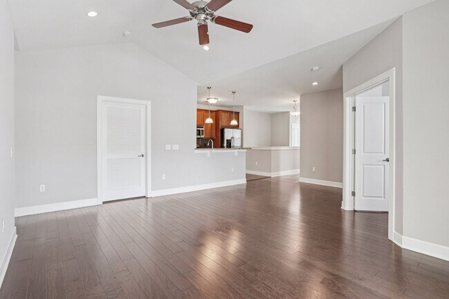 Photo - The Apartments At Weatherby