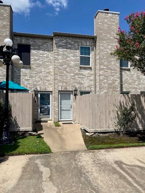 Photo - 2852 Holly Hall St Unidad 2852 Rental