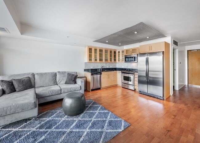 Photo - Clean and Bright Studio Apartment Downtown at The Montage- Utilities included!