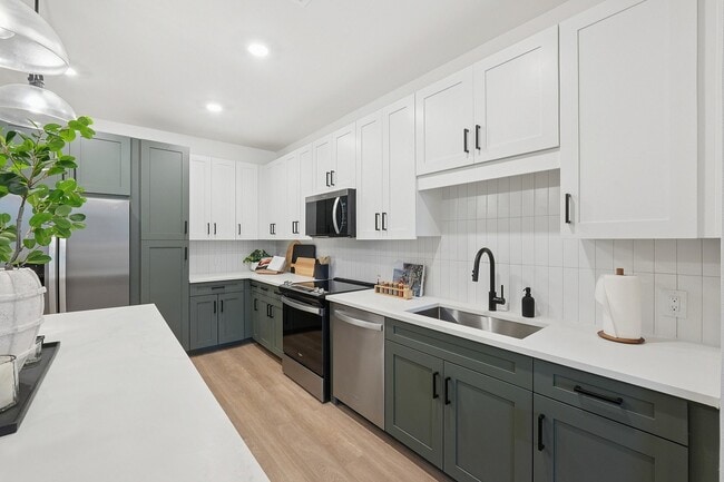 Alton LakeHouse - Alton LakeHouse