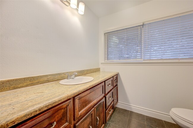 Photo - 8439 Westview Dr
