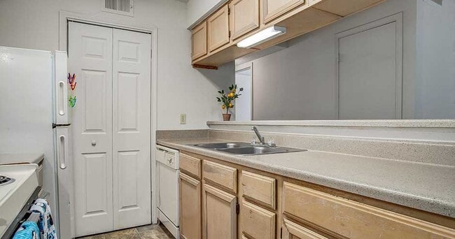 Whispering Lake Apartments