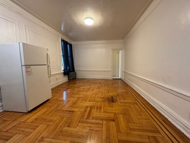 Photo - 377 Montgomery St Unidad B14