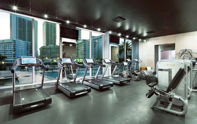 Photo - 2602 E Hallandale Beach Blvd Unidad SI ID1359772P