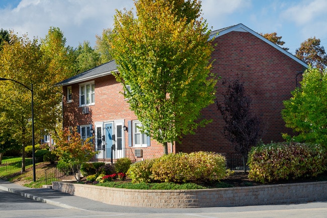 Photo - Stony Brook Commons