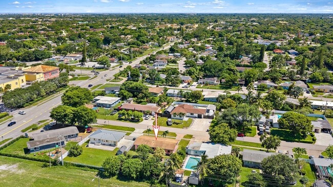 Building Photo - 4057 Chukker Dr