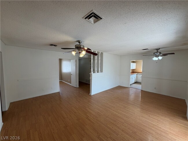 Photo - 1804 Kassabian Ave