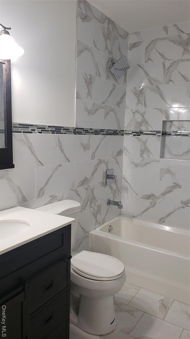 Photo - 643 E 87th St