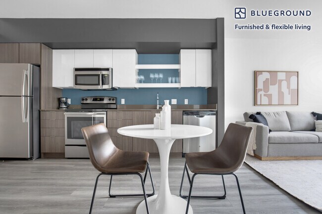 Photo - 1530 Belmont Ave Unit FL6-ID246