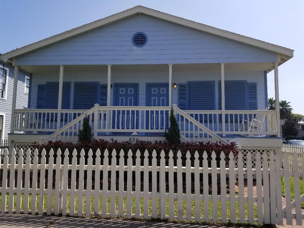 Photo - 824 10th St (Galveston, TX)