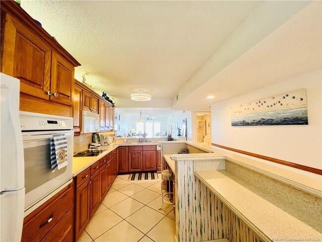 Photo - 10980 S Ocean Dr Condominio Unidad 413