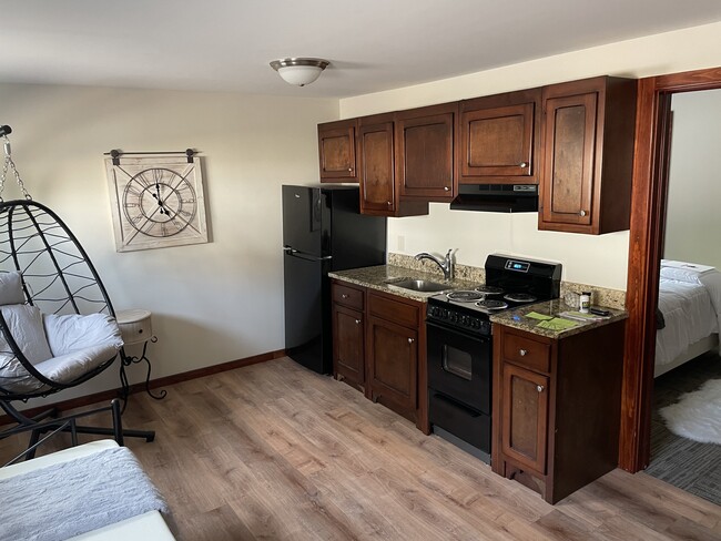 Photo - 112 Park Plz Unit #12
