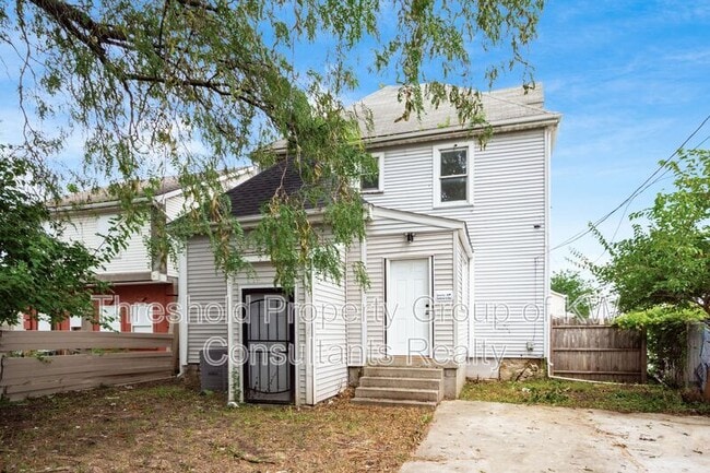 Photo - 865 Old Leonard Ave